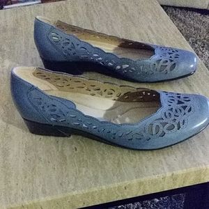 Blue wedge comfort shoe
